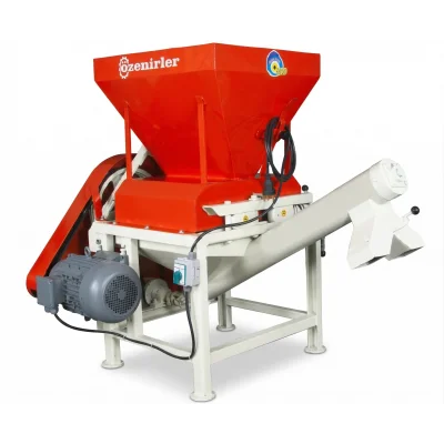 Özenirler Yem Ezme Makinesi 50lik Şaftlı+Elektrikli