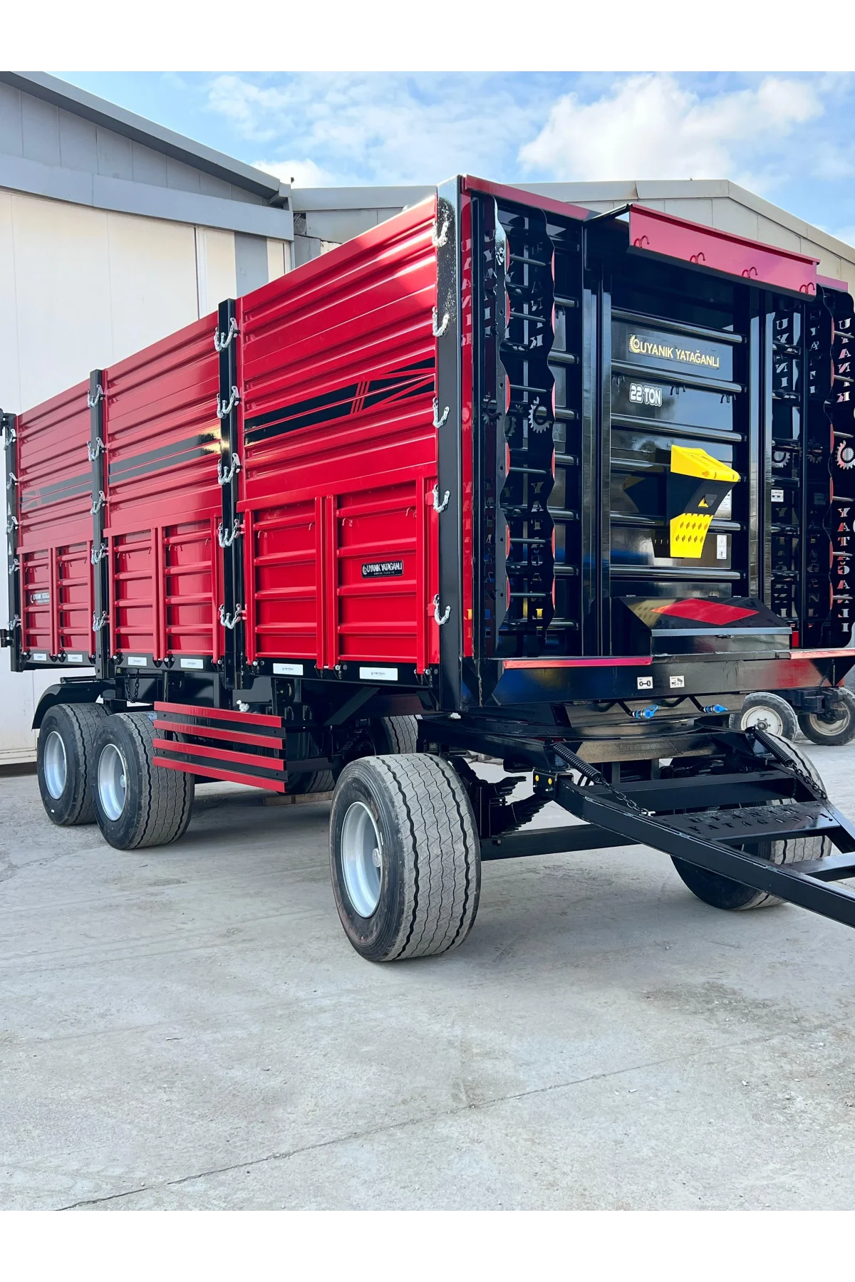 Uyanık Yatağanlı Üç Dingil Römork