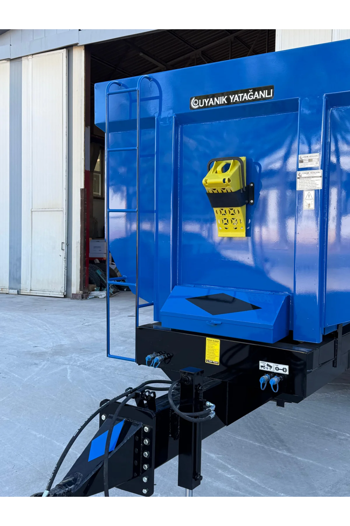 Uyanık Yatağanlı Tandem Dingil Havuz Kasa Römork