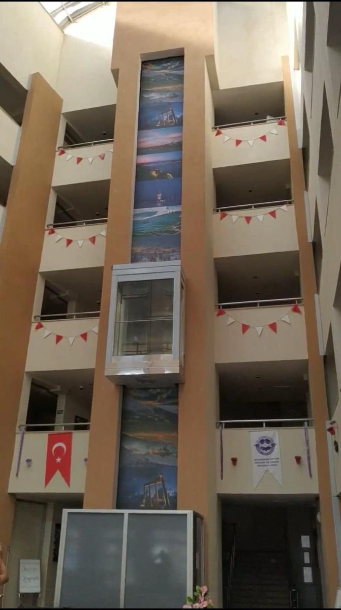 Uygulama Oteli Baskılı Asansör Perdesi