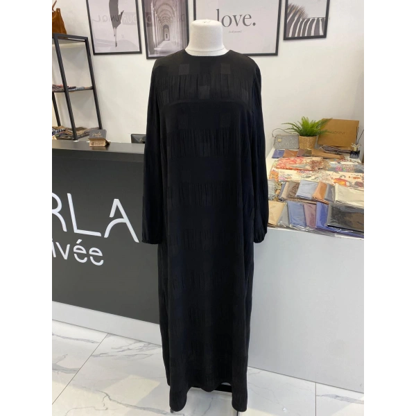 NURCAN ÇETİN KENDİNDEN DESENLİ ELBİSE