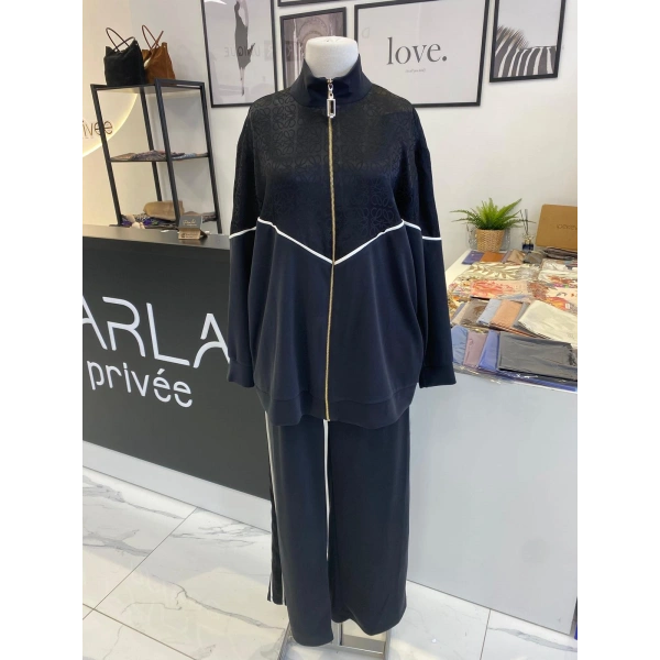 NUSS KENDİNDEN DESENLİ FERMUARLI TAKIM