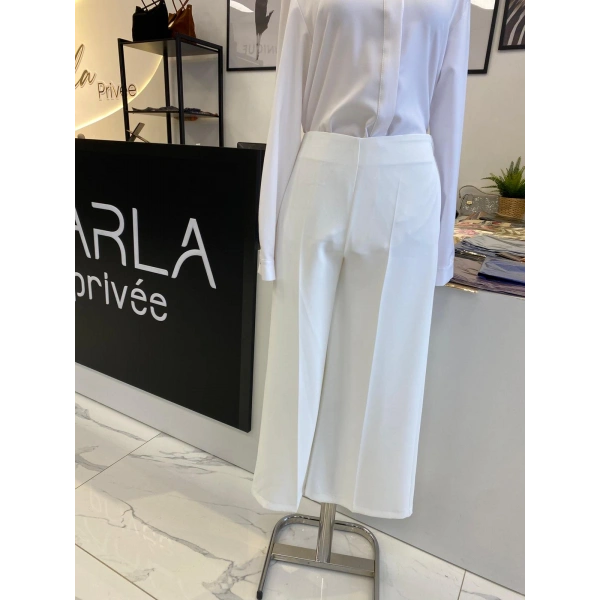 ARKASI LASTİKLİ KISA GENİŞ PAÇA PANTALON