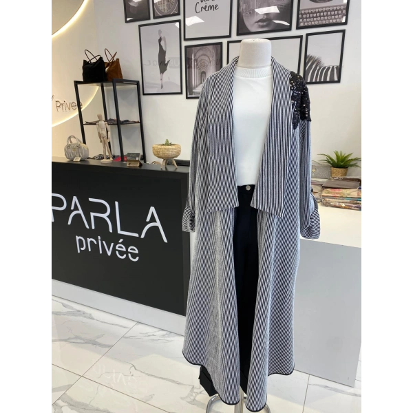 MİARUJ SIRTI ÇİÇEK APLİKELİ CEKET