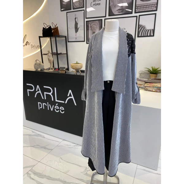 MİARUJ SIRTI ÇİÇEK APLİKELİ CEKET