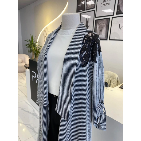 MİARUJ SIRTI ÇİÇEK APLİKELİ CEKET