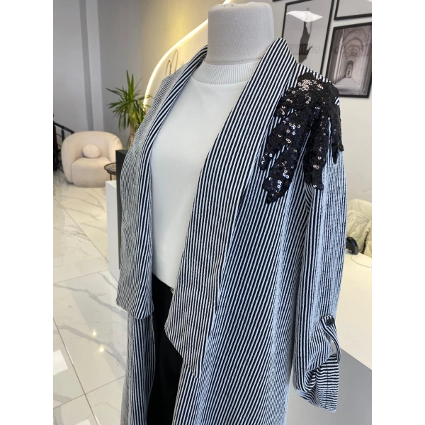 MİARUJ SIRTI ÇİÇEK APLİKELİ CEKET