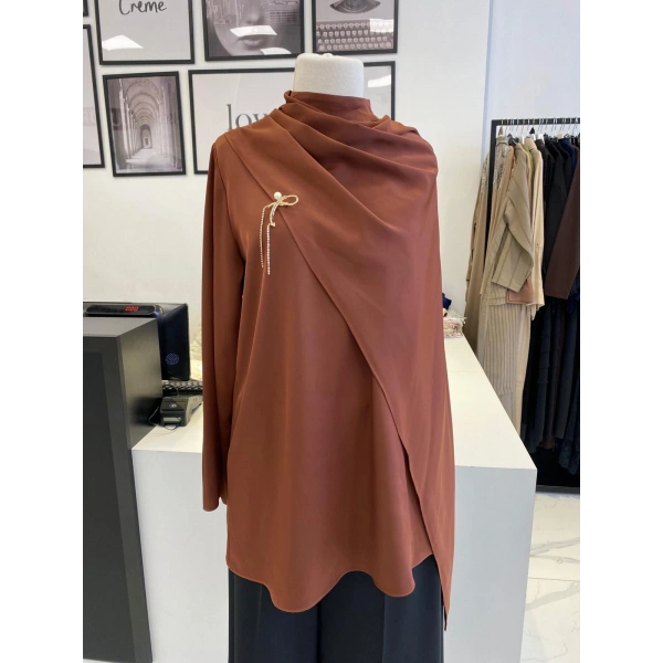 PARLA YAKA DETAYLI GÖMLEK