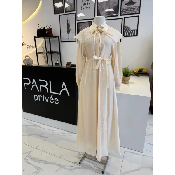 PARLA YAKASI ŞAL DETAYLI ELBİSE