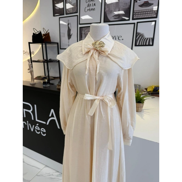 PARLA YAKASI ŞAL DETAYLI ELBİSE