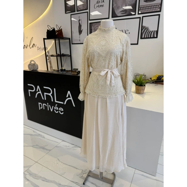 Parla Güpür Detaylı Etek Takım