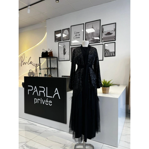 Nurcan Çetin Pul ve Tül Detaylı Abaya