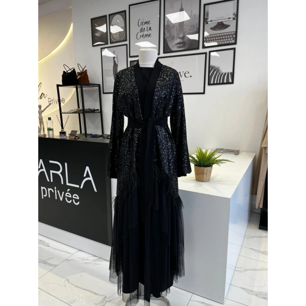 Nurcan Çetin Pul ve Tül Detaylı Abaya