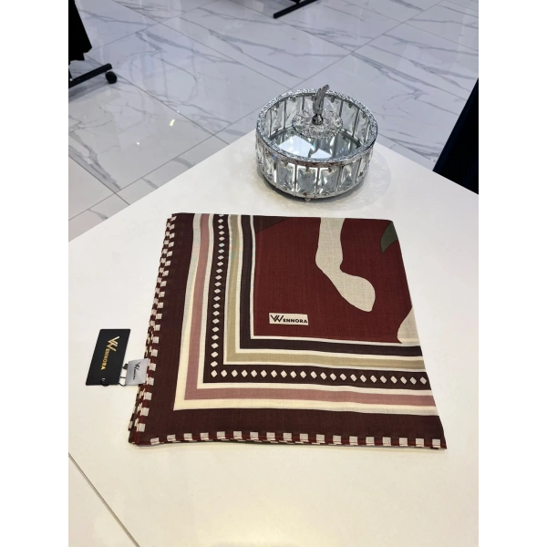 Wennora Karya Omuz Şalı