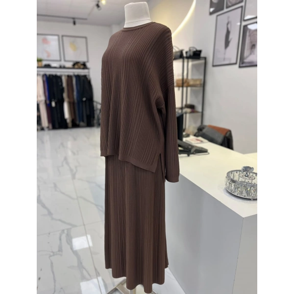 Nuss Fitilli Çizgili Triko Etek Takım
