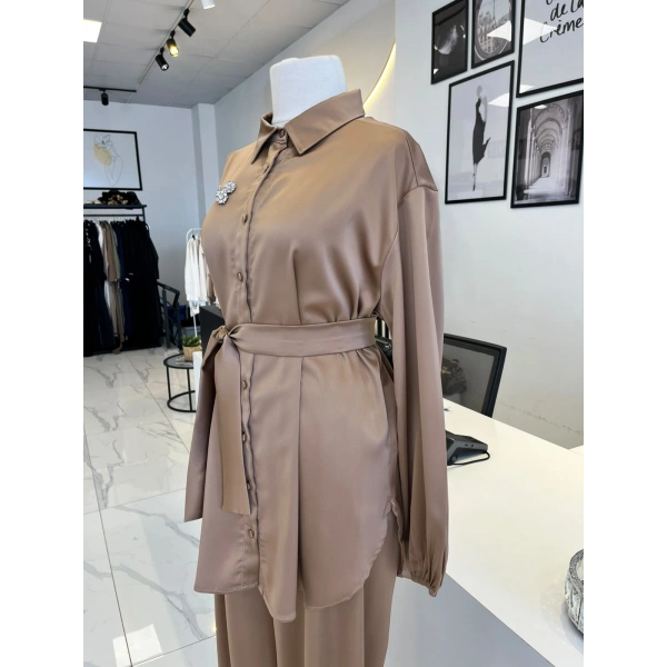 Merwish Camel Broşlu Saten Takım