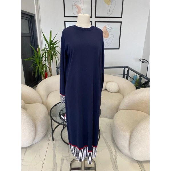 NURCAN ÇETİN KOLLARI ÇİZGİLİ ELBİSE