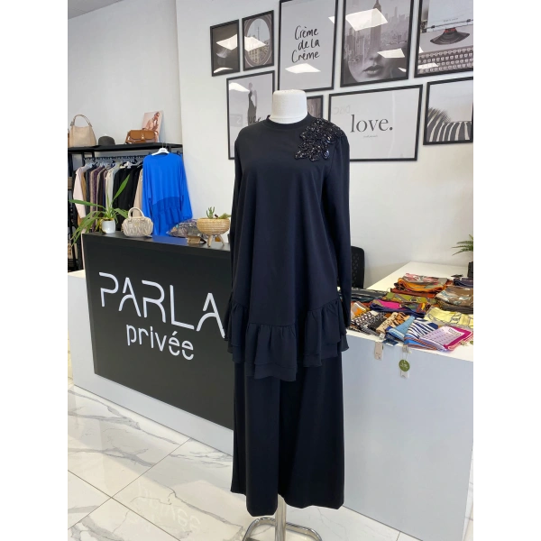 NURCAN ÇETİN ŞİFON DETAYLI İKİLİ TAKIM SİYAH