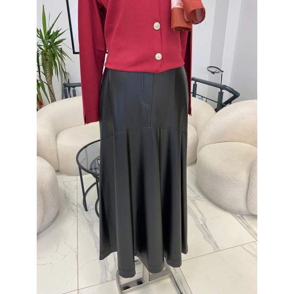 NURCAN ÇETİN SİYAH DERİ ETEK