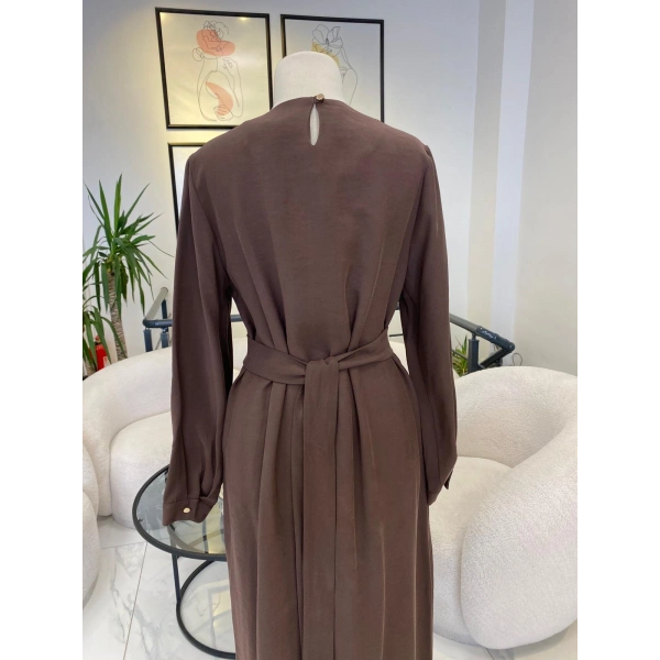 Nuss belden bağlamalı elbise