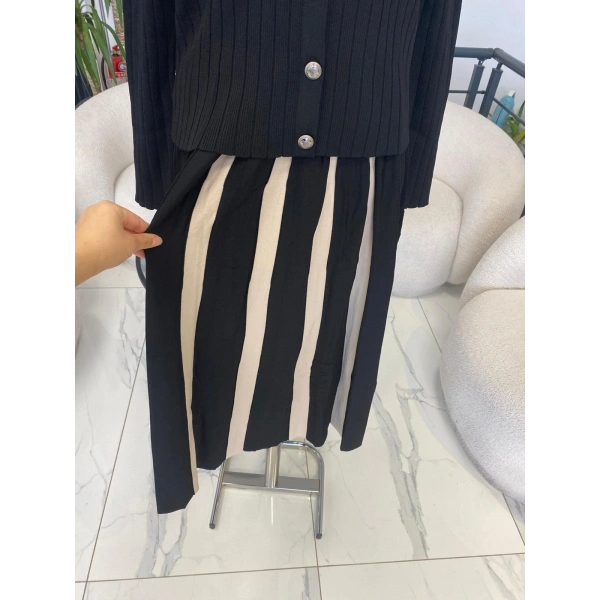 Nuss Kalın Çizgili Etekli