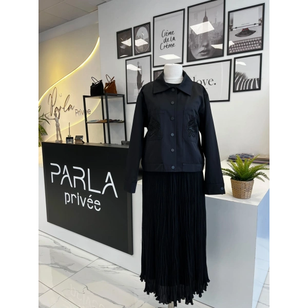 PEARLY Collection Cep Nakışlı Kısa Trenç
