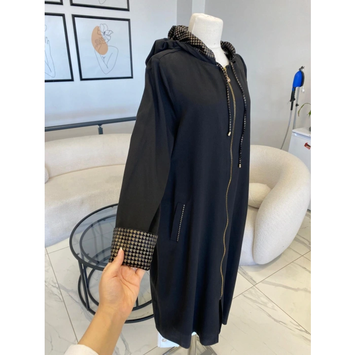 DULE BÜYÜK BEDEN SİYAH KAPŞONLU KAP