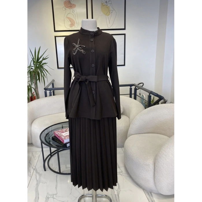 nurcan cetin 25556 etekli takım