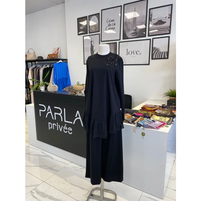 NURCAN ÇETİN ŞİFON DETAYLI İKİLİ TAKIM SİYAH