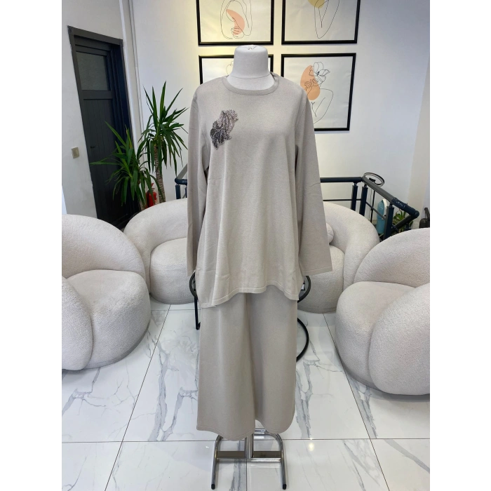 NURCAN ÇETİN TAŞ RENGİ TRİKO TAKIM