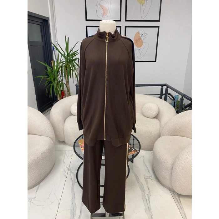 NUSS ŞERİT DETAYLI EŞOFMAN TAKIMI