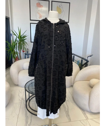 DULE BÜYÜK BEDEN PUANTİYELİ ASTARLI KAP