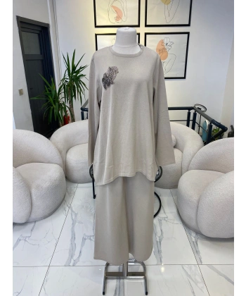 NURCAN ÇETİN TAŞ RENGİ TRİKO TAKIM