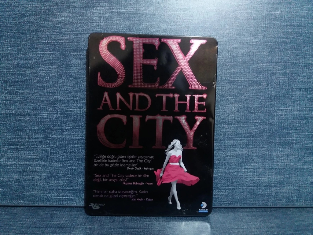 SEX AND THE CITY DVD FİLM (METAL KUTU)