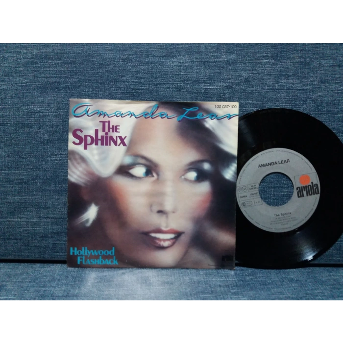 AMANDA LEAR SPHINX