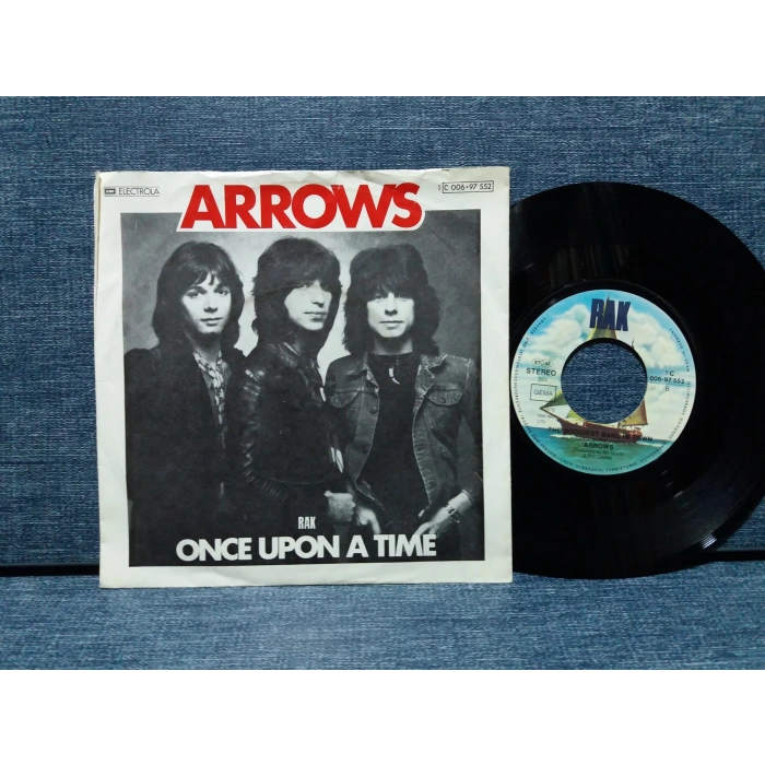 ARROWS ONCE UPON A TIME