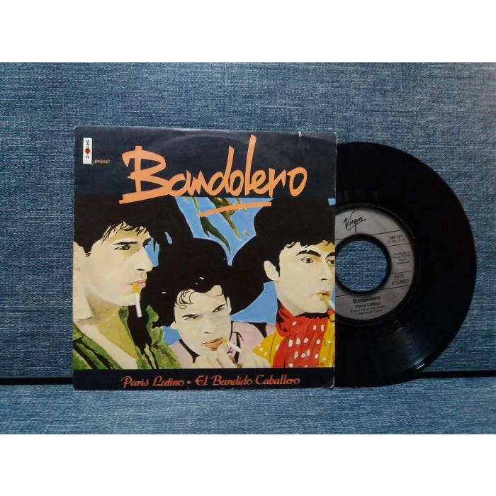 BANDOLERO PARIS LATINO