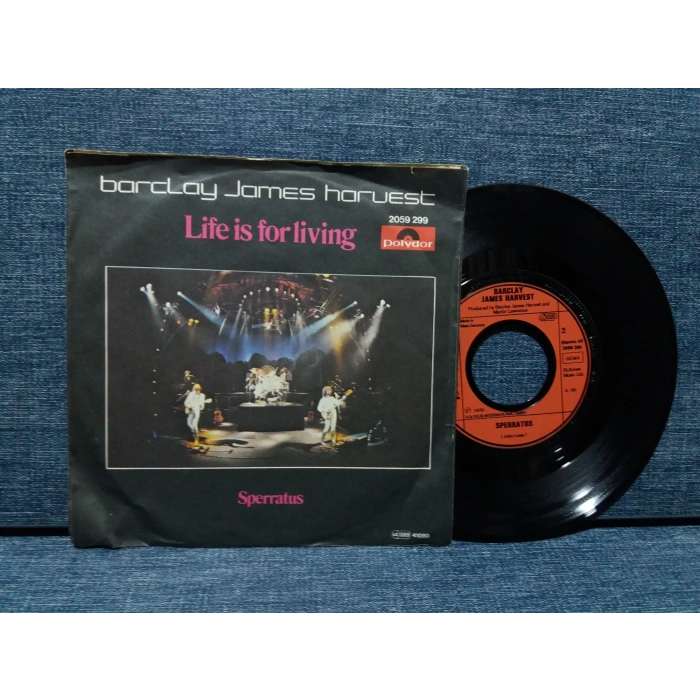 BARCLAY JAMES HARVEST LIFE IS FOR LIVING  - SPERRATUS