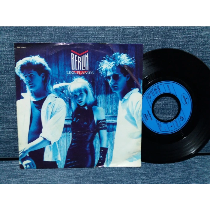 BERLIN LIKE FLAMES HIDEAWAY