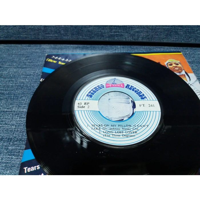 BLOW YOUR WHISTLE LINDA LEWIS JOHNNY NASH