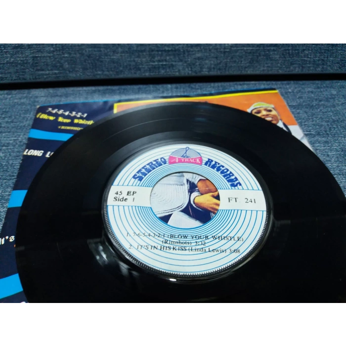 BLOW YOUR WHISTLE LINDA LEWIS JOHNNY NASH