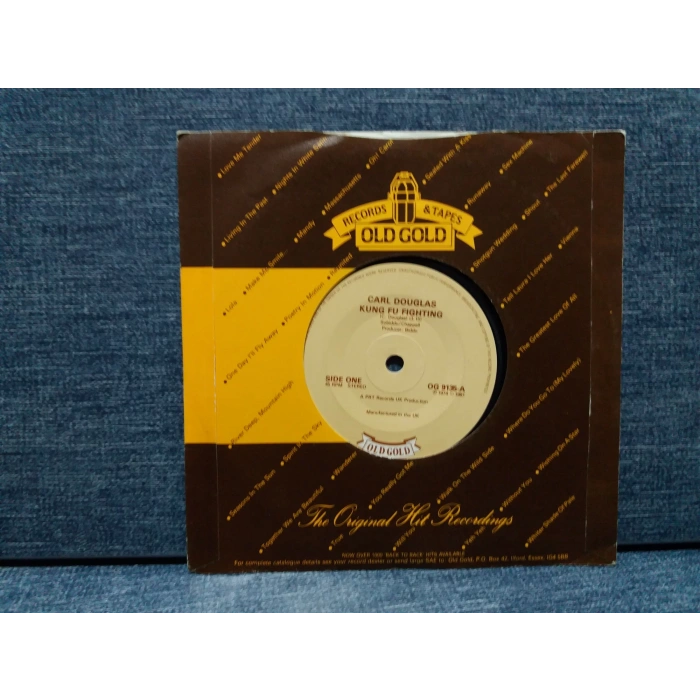 CARL DOUGLAS KUNG FU FIGHTING  - RUN BACK