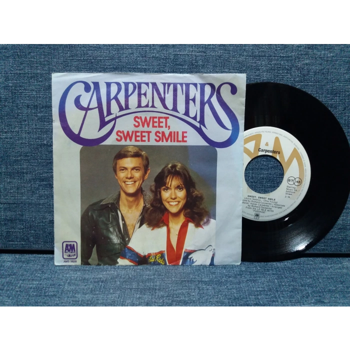 CARPENTERS SWEET SMILE