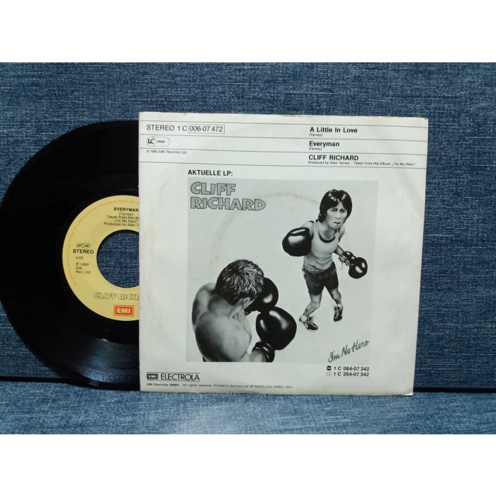 CLIFF RICHARD A LITTLE IN LOVE