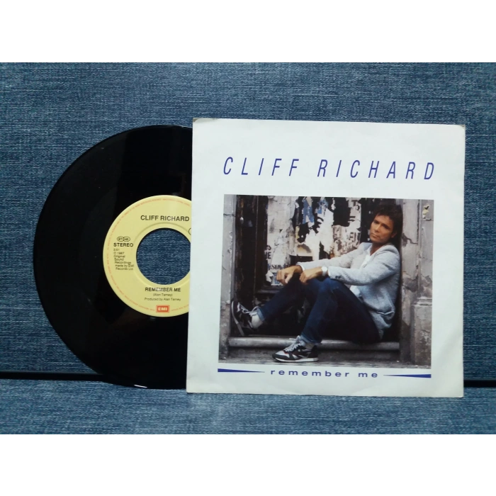 CLIFF RICHARD REMEMBER ME
