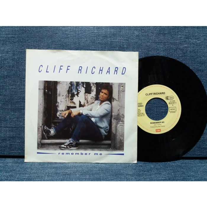 CLIFF RICHARD REMEMBER ME - ANOTHER CHRISTMAS