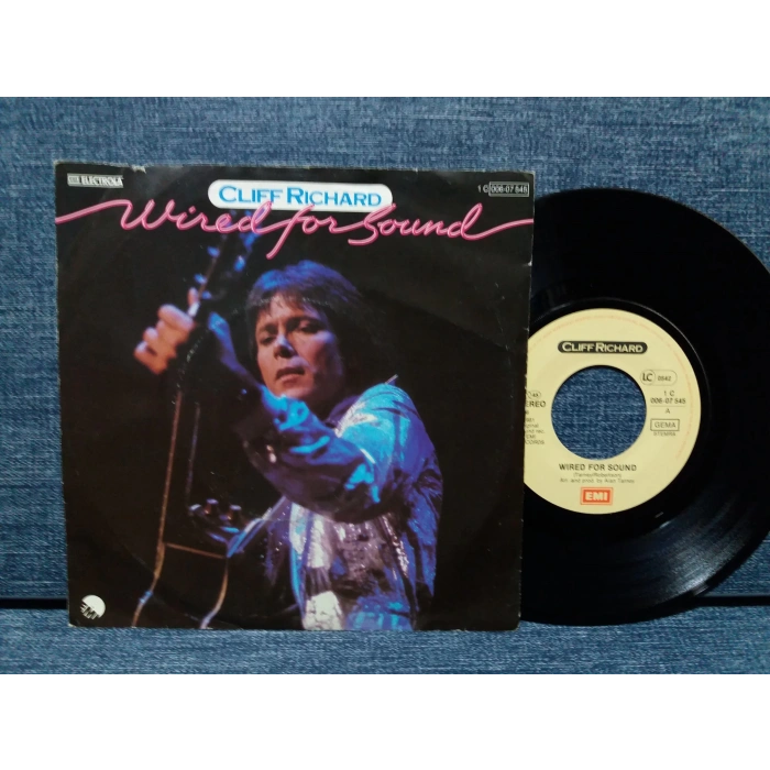 CLIFF RICHARD WIRED FOR SOUND