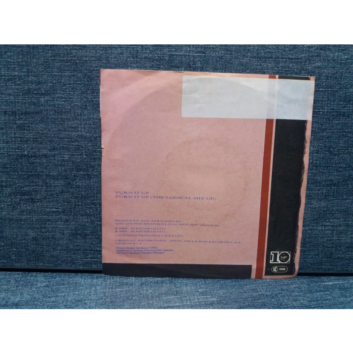 CONWAY BROTHERS TURN IT UP