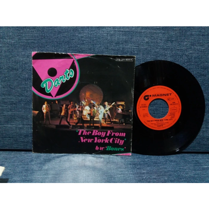 DARTS BOY FROM NEW YORK CITY