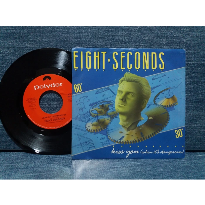 EIGHT SECONDS KISS YOU